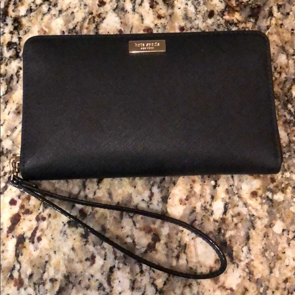 ♠️ Kate Spade Phone Wristlet